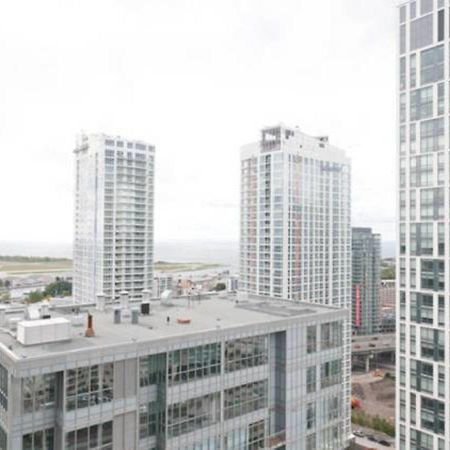N2N Suites - Downtown Lake & City View Apartments Toronto Exteriér fotografie