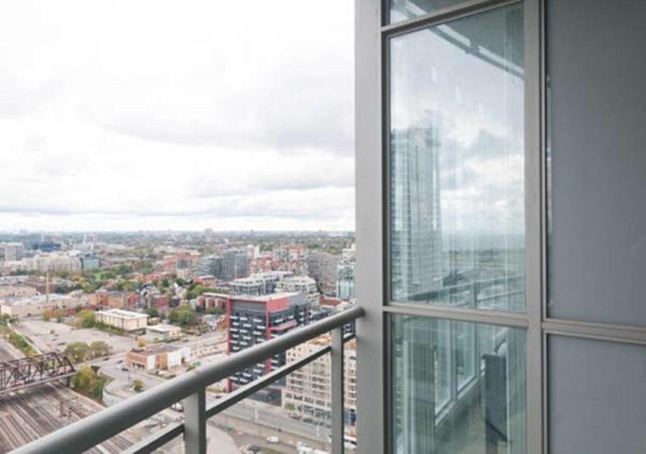 N2N Suites - Downtown Lake & City View Apartments Toronto Exteriér fotografie