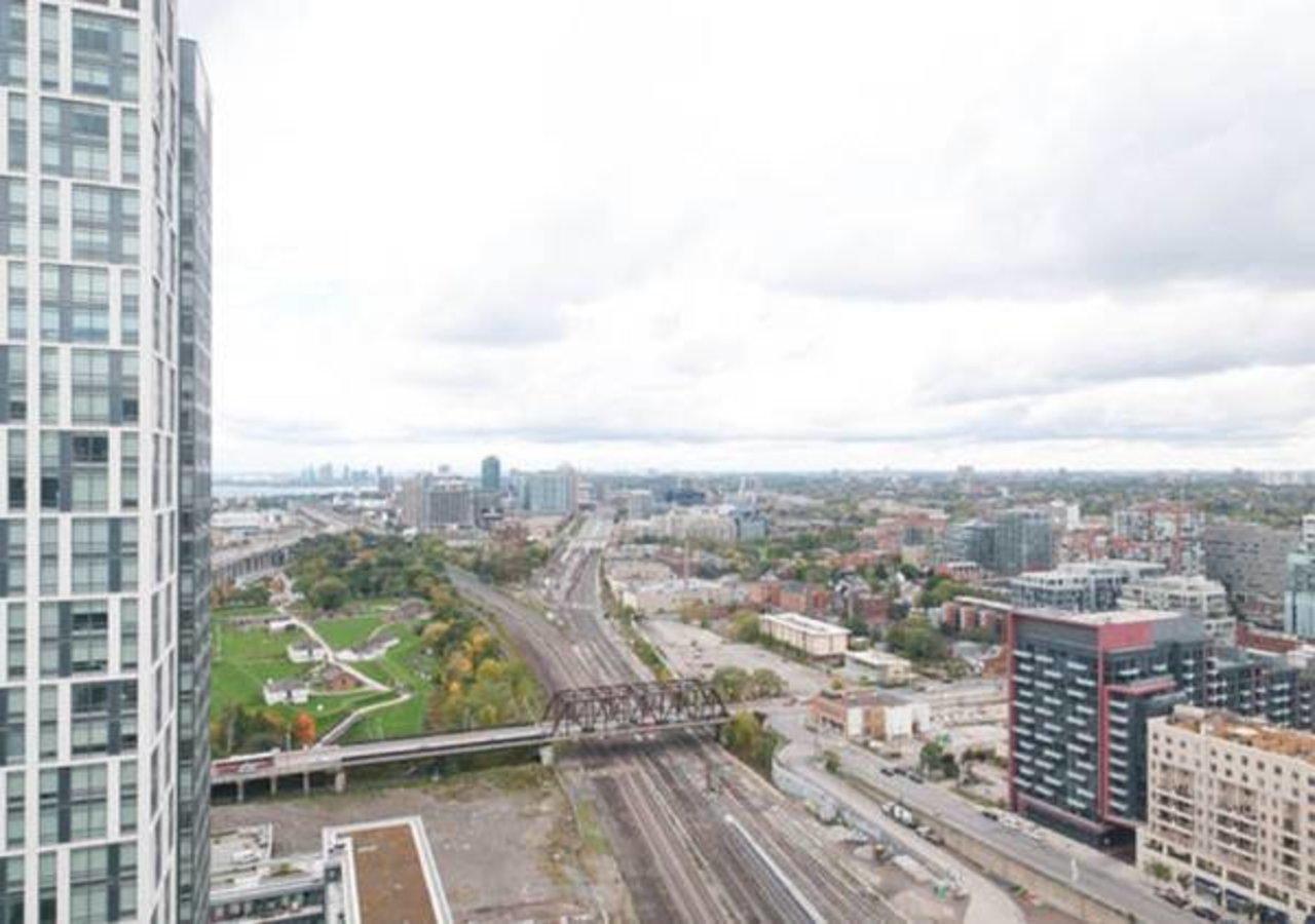 N2N Suites - Downtown Lake & City View Apartments Toronto Exteriér fotografie