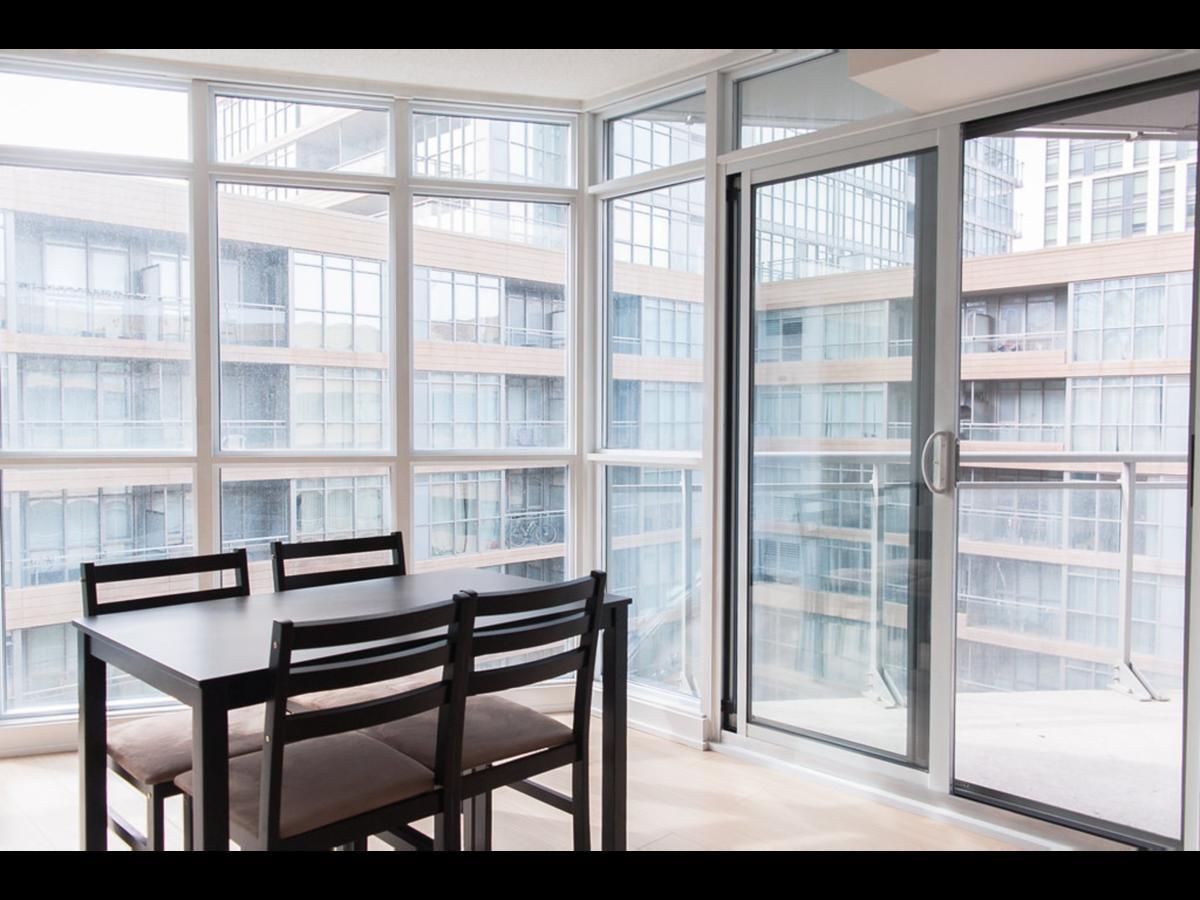 N2N Suites - Downtown Lake & City View Apartments Toronto Exteriér fotografie