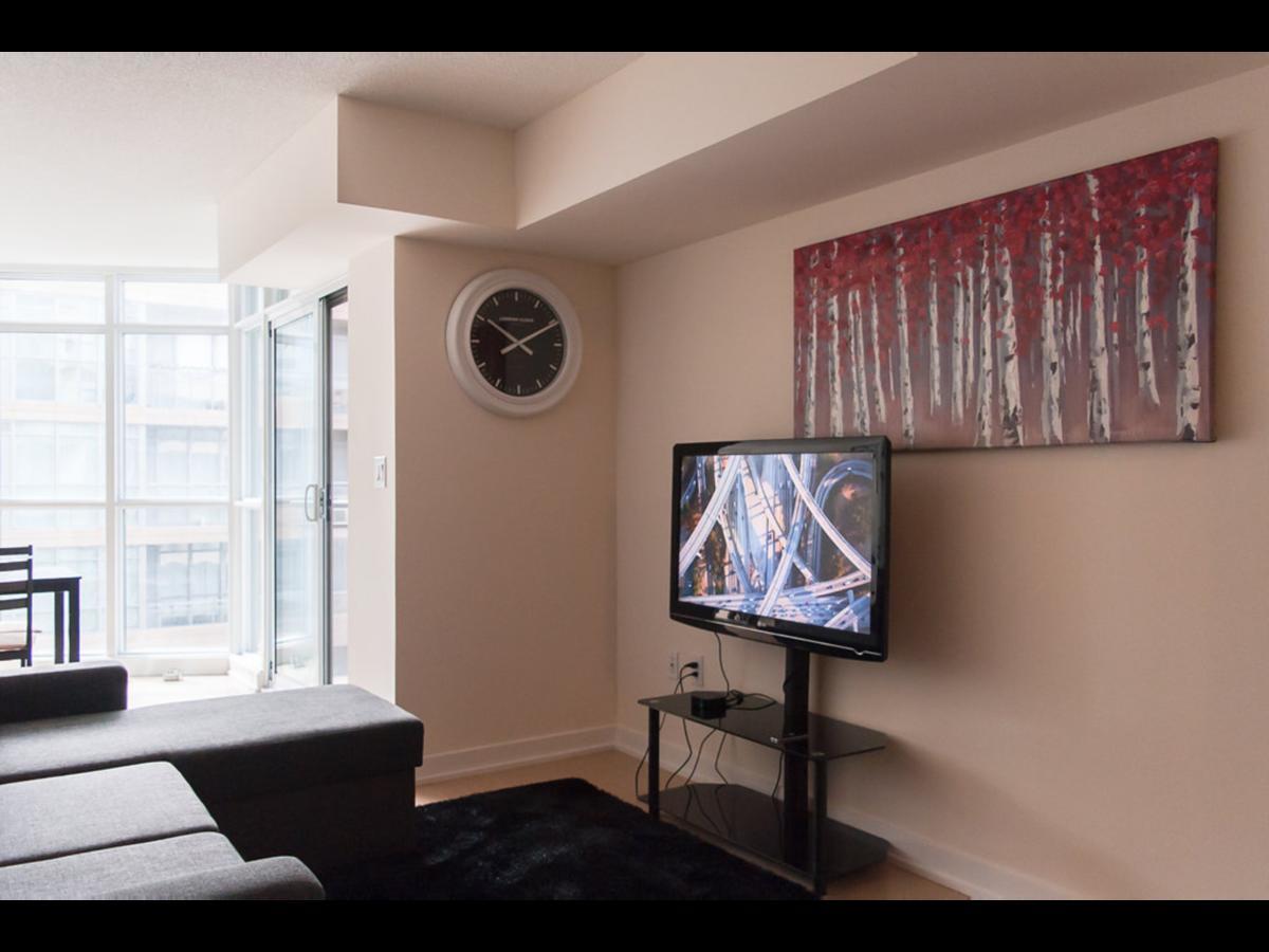 N2N Suites - Downtown Lake & City View Apartments Toronto Exteriér fotografie