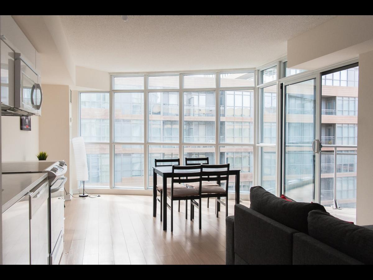 N2N Suites - Downtown Lake & City View Apartments Toronto Exteriér fotografie